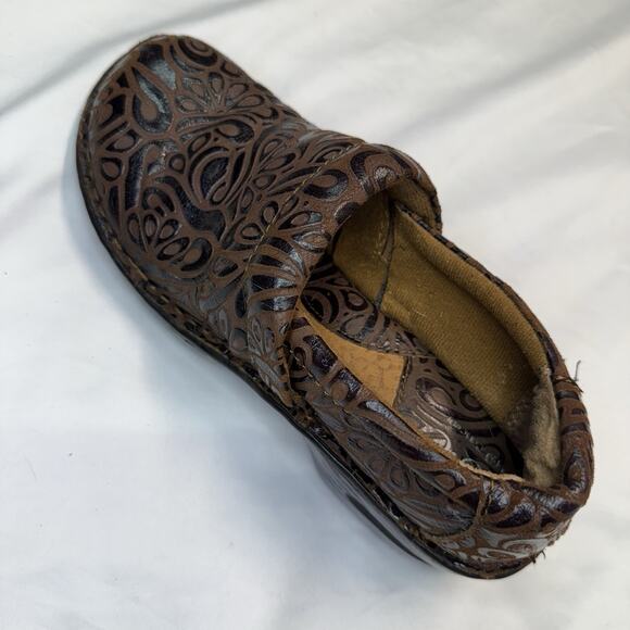 BORN B.O.C. PEGGY Coffee Brown Tooled Leather Nursing Work Clogs BC6630 US 8.5 - Picture 12 of 12